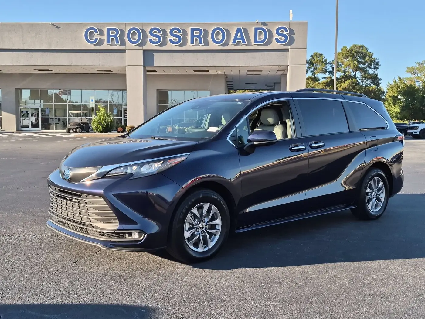 2025 Toyota Sienna - $43,553
