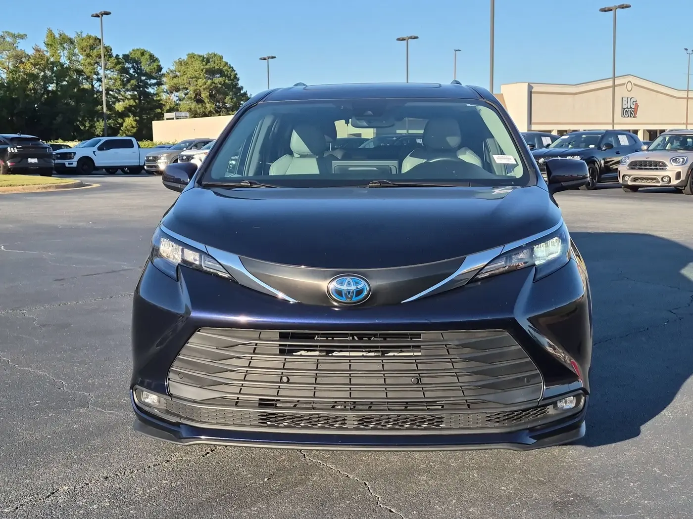 2025 Toyota Sienna - $43,553
