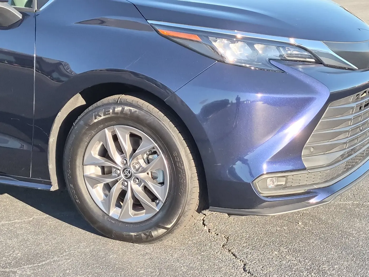 2025 Toyota Sienna - $43,553
