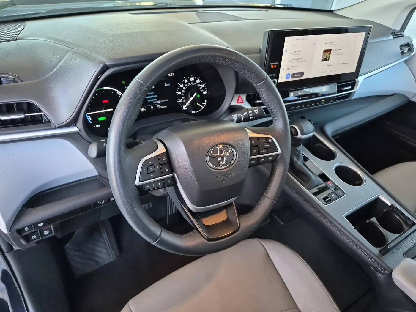 2025 Toyota Sienna - $43,553