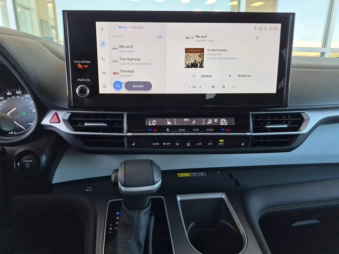 2025 Toyota Sienna - $43,553