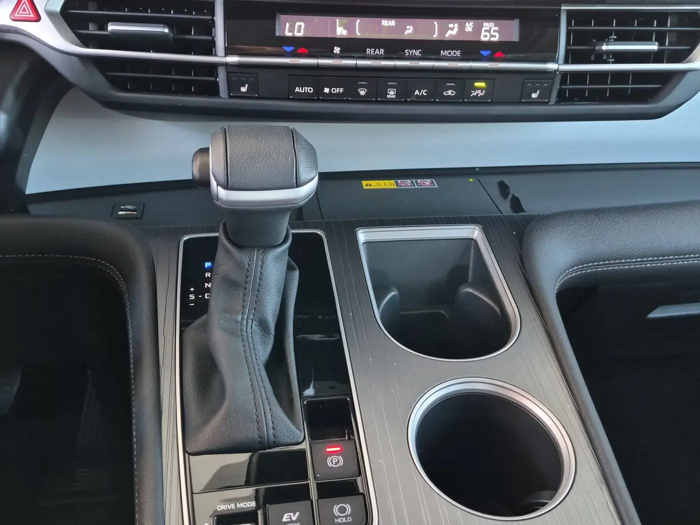 2025 Toyota Sienna - $43,553