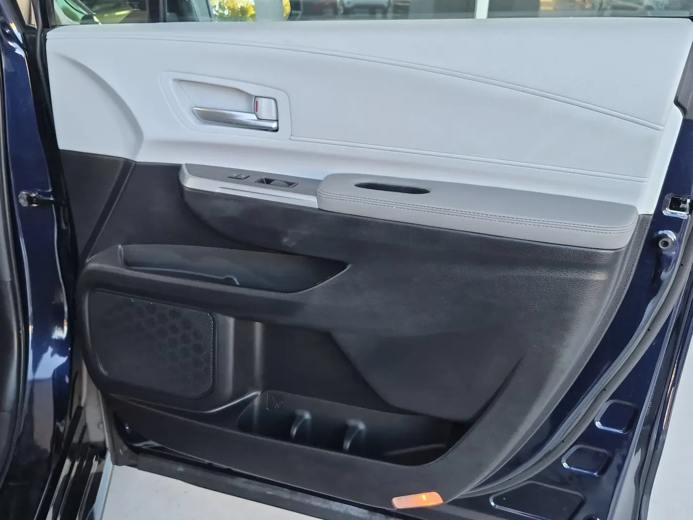 2025 Toyota Sienna - $43,553
