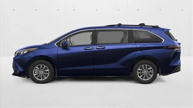 2026 Toyota Sienna XLE 8-Passenger