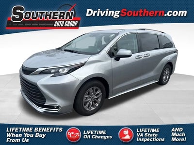 2024 Toyota Sienna XLE 8-Passenger 4DR Mini-Van
