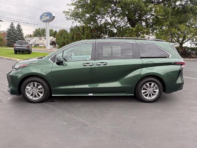2026 Toyota Sienna - $49,275