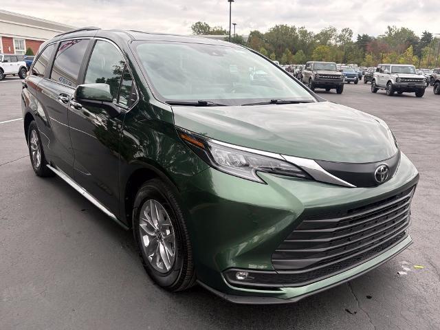 2026 Toyota Sienna - $49,275