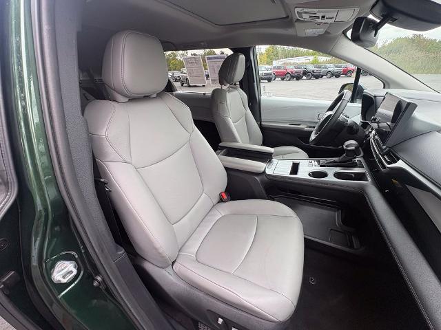 2026 Toyota Sienna - $49,275