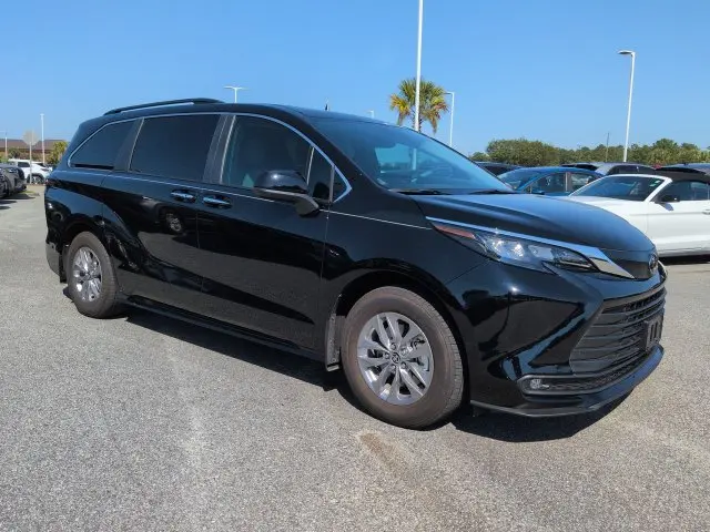 2026 Toyota Sienna - $46,798