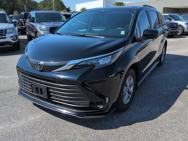 2026 Toyota Sienna - $46,798