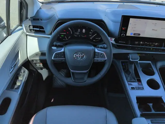 2026 Toyota Sienna - $46,798