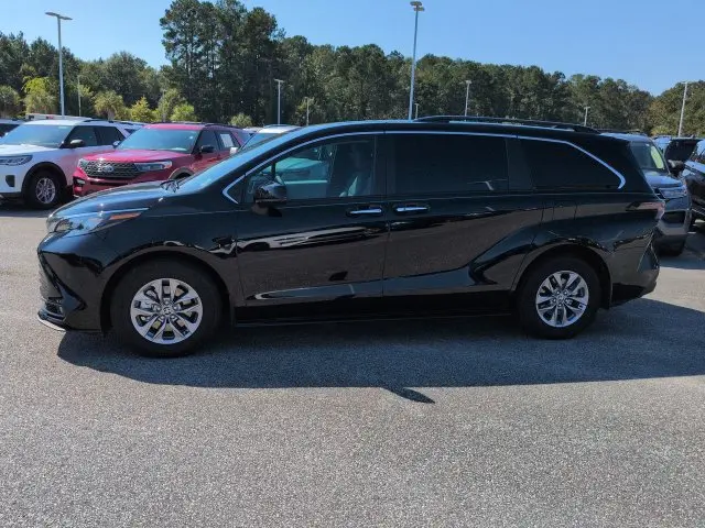 2026 Toyota Sienna - $46,798