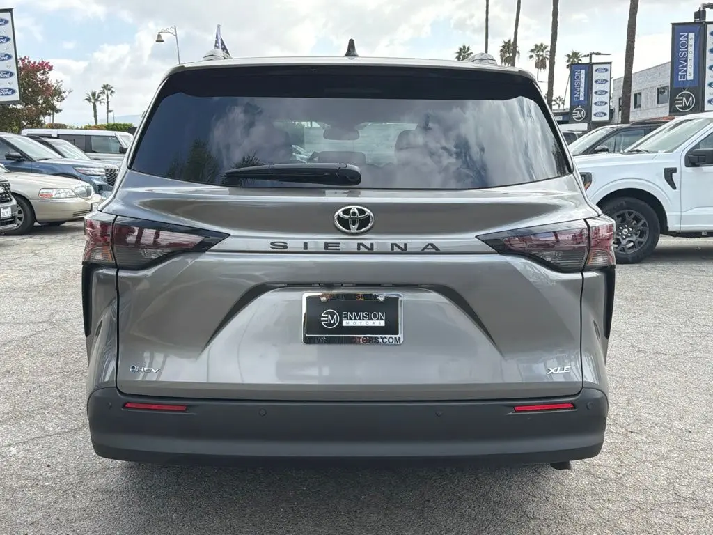 2026 Toyota Sienna - $54,995