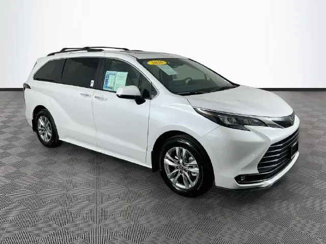 2026 Toyota Sienna - $56,900