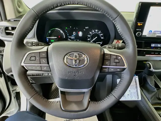 2026 Toyota Sienna - $56,900