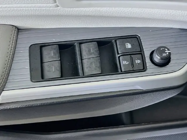2026 Toyota Sienna - $56,900