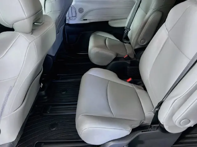 2026 Toyota Sienna - $56,900