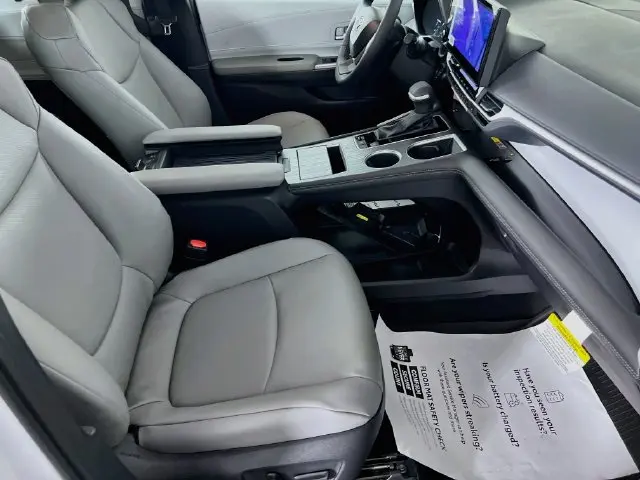 2026 Toyota Sienna - $56,900