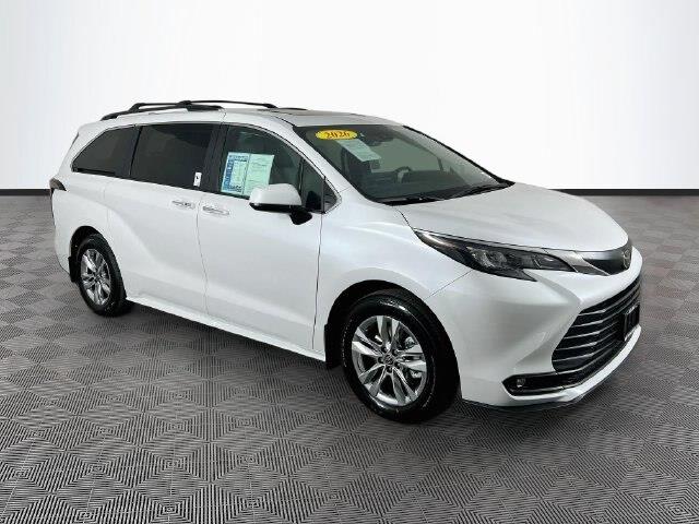 2026 Toyota Sienna - $56,800