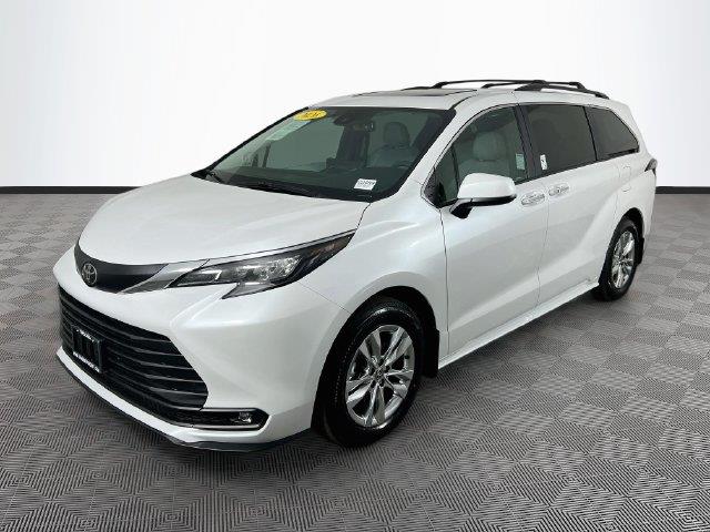 2026 Toyota Sienna - $56,800