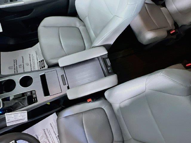 2026 Toyota Sienna - $56,800