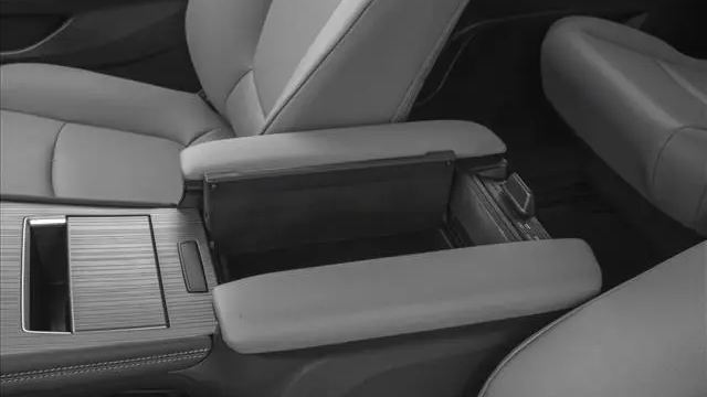 2026 Toyota Sienna XLE 8-Passenger