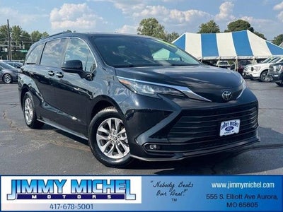 2026 Toyota Sienna XLE 8-Passenger 4DR Mini-Van