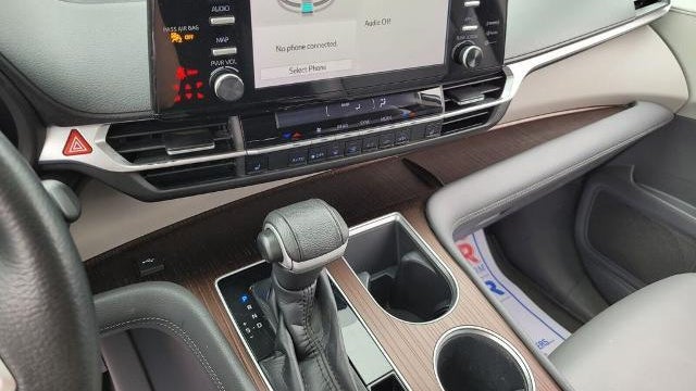 2021 Toyota Sienna XLE 7-Passenger