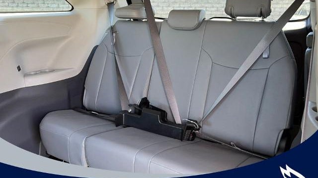 2023 Toyota Sienna XLE 8-Passenger
