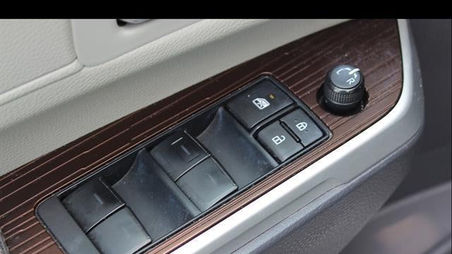 2023 Toyota Sienna XLE 8-Passenger