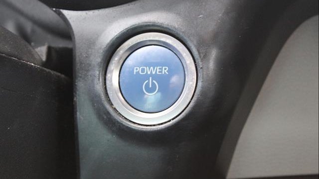 2023 Toyota Sienna XLE 8-Passenger