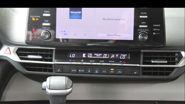 2023 Toyota Sienna XLE 8-Passenger
