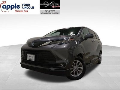 Photo of a 2025 Toyota Sienna XLE 8-Passenger 4DR Mini-Van for sale