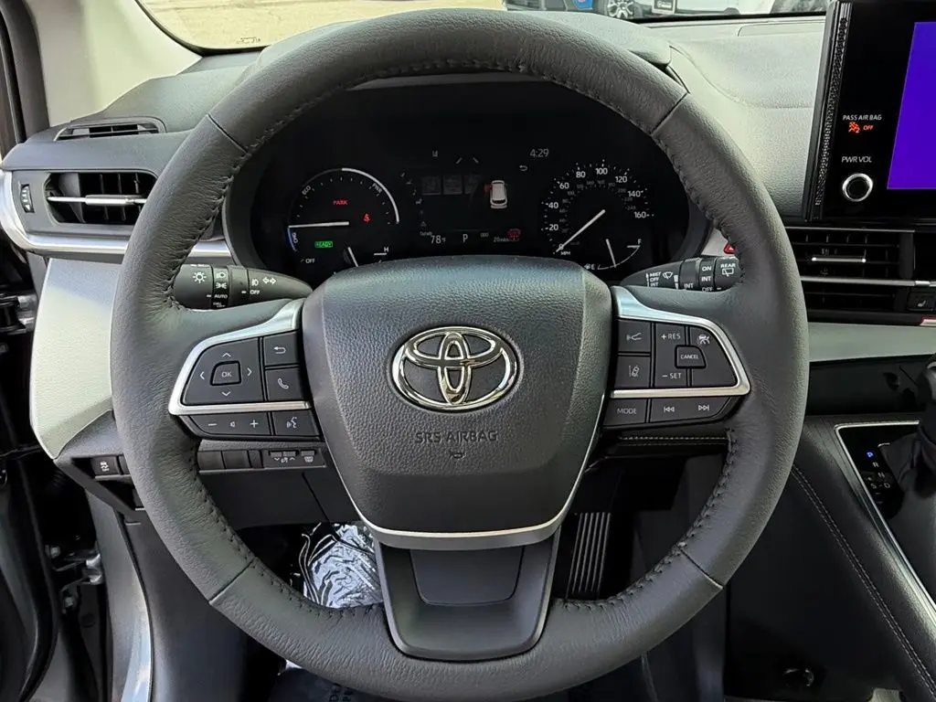 2026 Toyota Sienna - $52,091