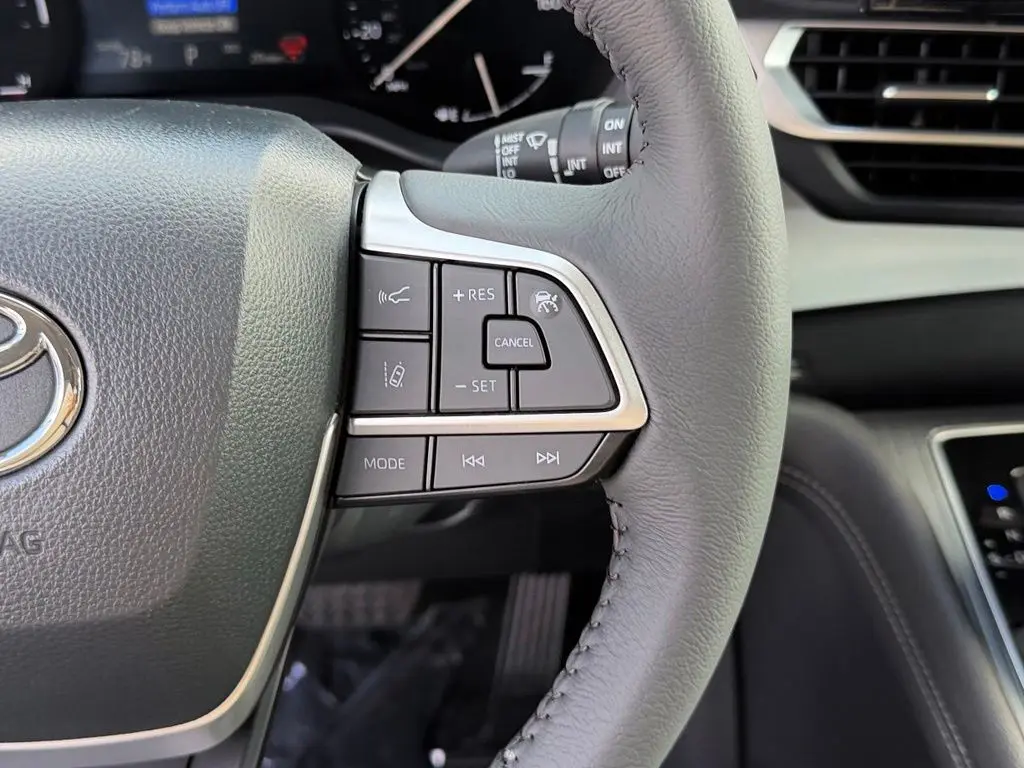 2026 Toyota Sienna - $52,091