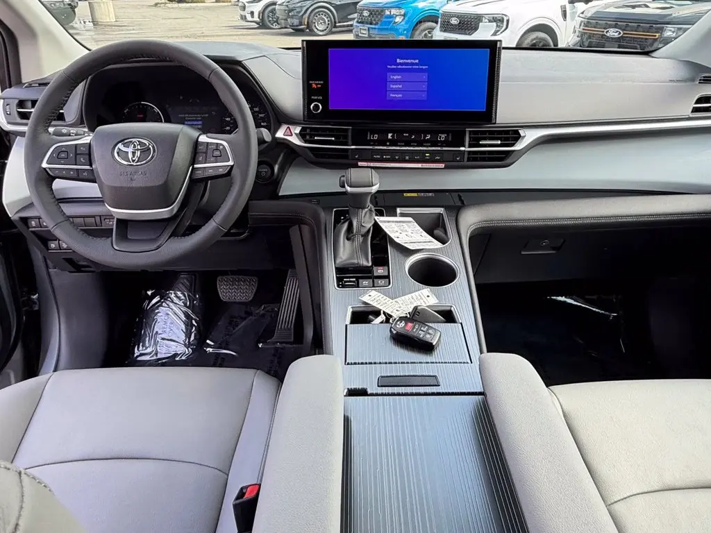 2026 Toyota Sienna - $52,091