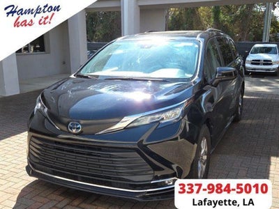 2023 Toyota Sienna XLE 8-Passenger 4DR Mini-Van