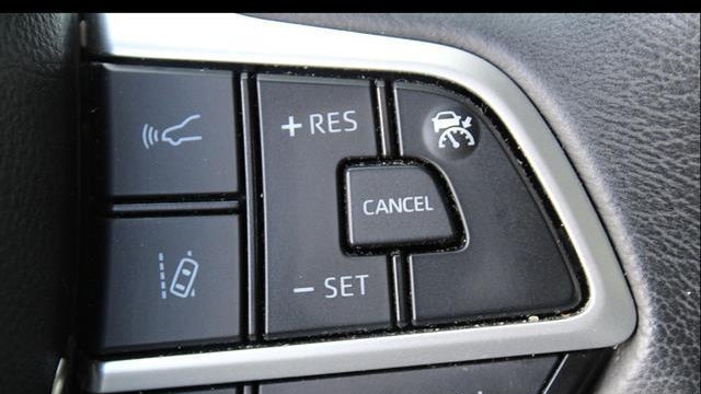2023 Toyota Sienna XLE 8-Passenger