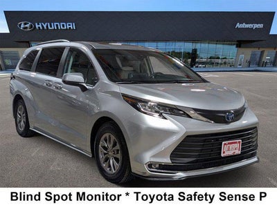 Photo of a 2023 Toyota Sienna XLE 8-Passenger 4DR Mini-Van for sale