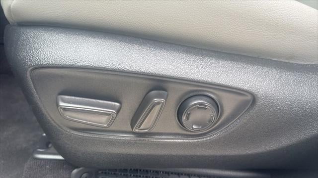 2025 Toyota Sienna XLE 8-Passenger