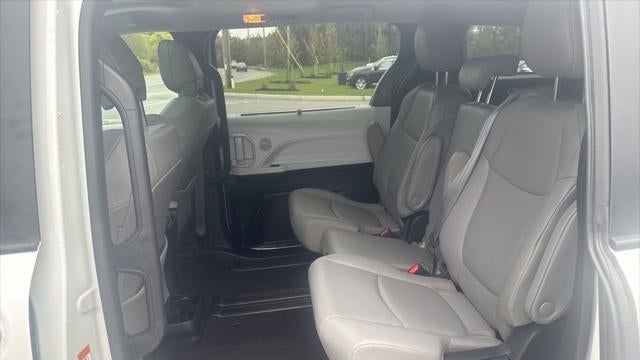 2025 Toyota Sienna XLE 8-Passenger