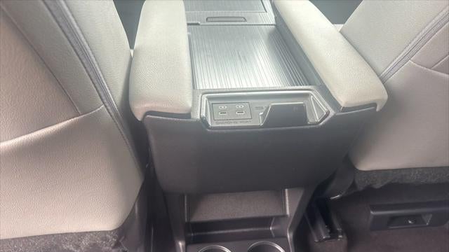 2025 Toyota Sienna XLE 8-Passenger
