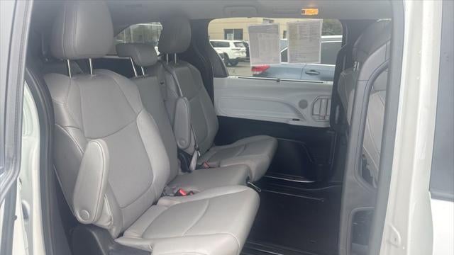 2025 Toyota Sienna XLE 8-Passenger