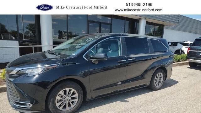 Preowned 2022 Toyota Sienna XLE 8-Passenger for Sale