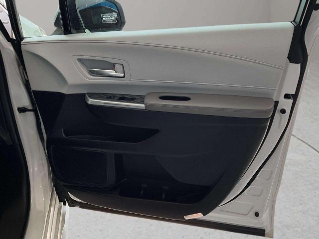2025 Toyota Sienna - $43,499