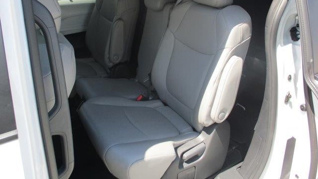 2025 Toyota Sienna XLE 8-Passenger