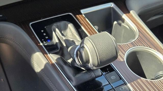 2023 Toyota Sienna XLE 8-Passenger