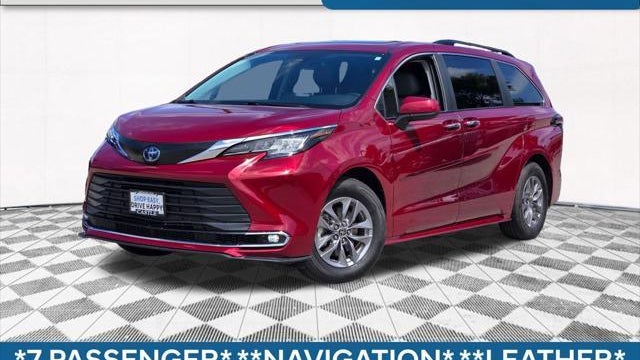 Preowned 2023 Toyota Sienna XLE 8-Passenger for Sale