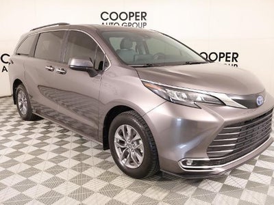 Photo of a 2024 Toyota Sienna XLE 8-Passenger 4DR Mini-Van for sale