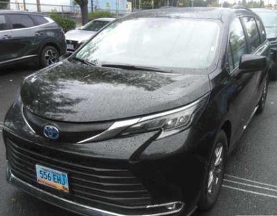 Photo of a 2024 Toyota Sienna XLE 8-Passenger 4DR Mini-Van for sale